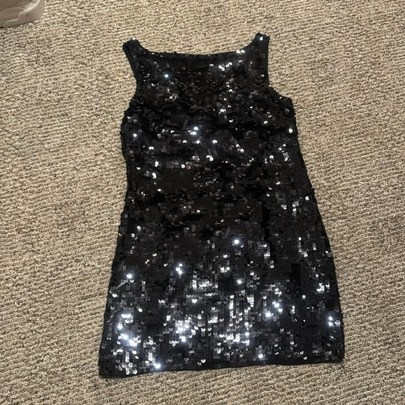 Black sequin dress - Picture 1 of 4